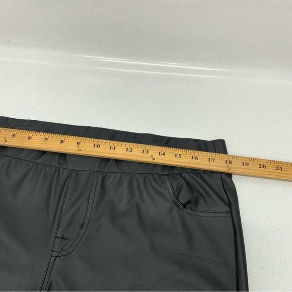 Torrid Faux Leather Pants 2X Black Pull On Boot Pockets Stretch Boho Goth Retro - Picture 9 of 11